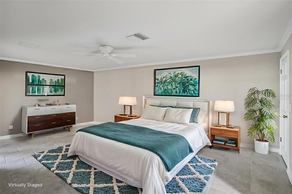 待售: $750,000 (2 贝兹, 3 浴室, 1940 平方英尺)