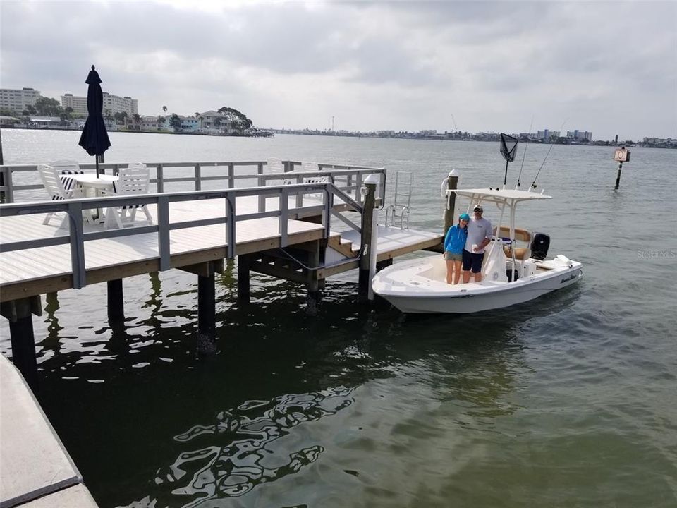 待售: $750,000 (2 贝兹, 3 浴室, 1940 平方英尺)