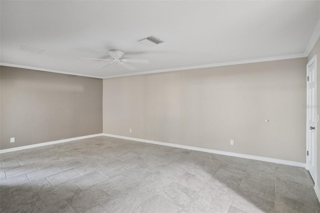 待售: $750,000 (2 贝兹, 3 浴室, 1940 平方英尺)