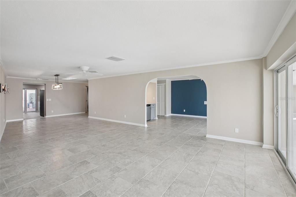 待售: $750,000 (2 贝兹, 3 浴室, 1940 平方英尺)