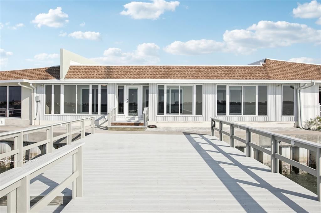 待售: $750,000 (2 贝兹, 3 浴室, 1940 平方英尺)