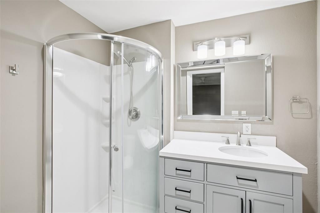 待售: $750,000 (2 贝兹, 3 浴室, 1940 平方英尺)