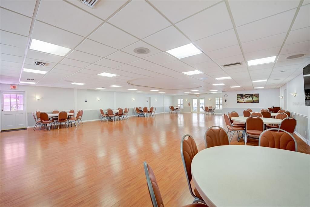 待售: $750,000 (2 贝兹, 3 浴室, 1940 平方英尺)