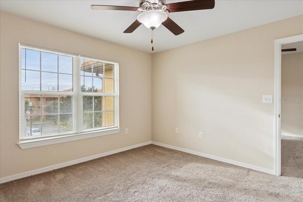 For Sale: $199,900 (2 beds, 2 baths, 1142 Square Feet)