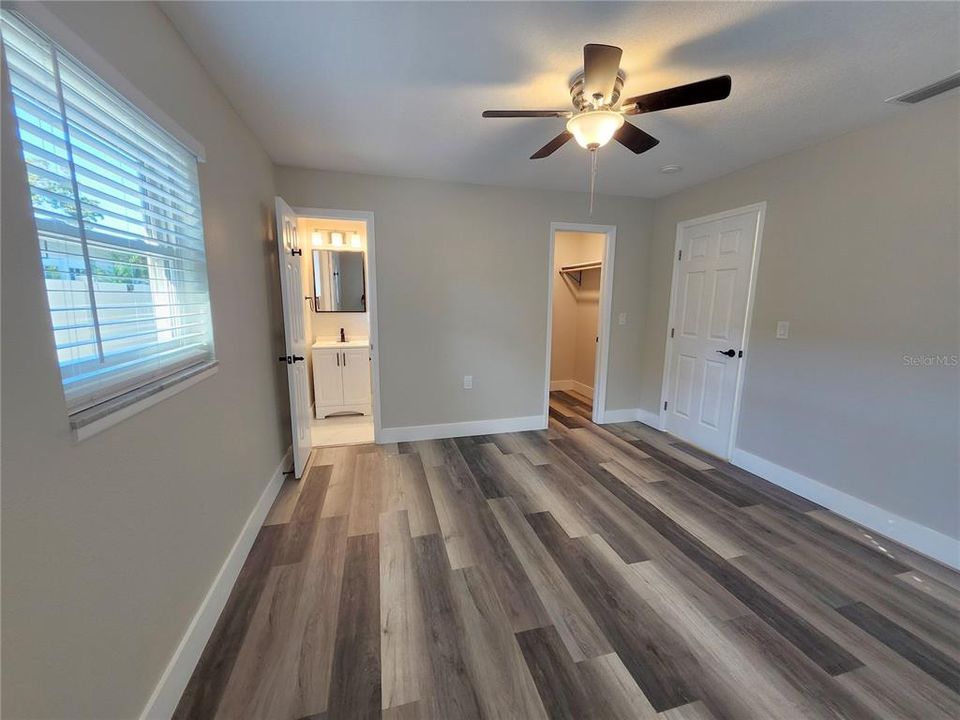 For Sale: $399,000 (3 beds, 2 baths, 1416 Square Feet)