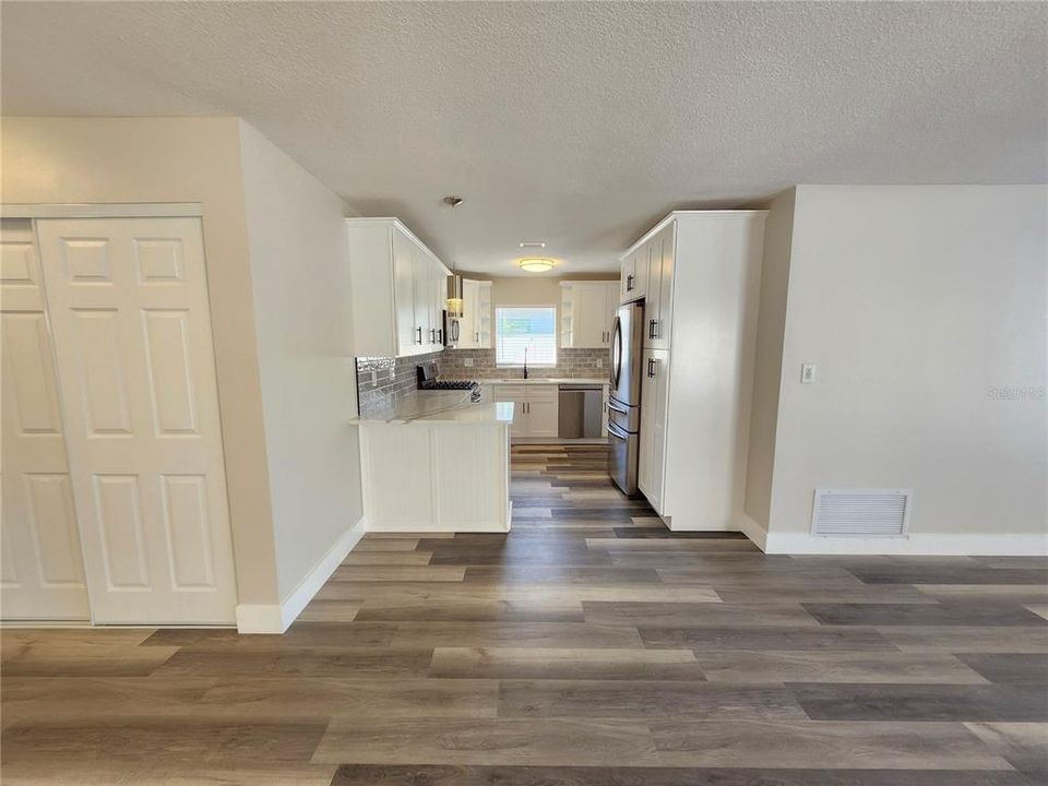 For Sale: $399,000 (3 beds, 2 baths, 1416 Square Feet)