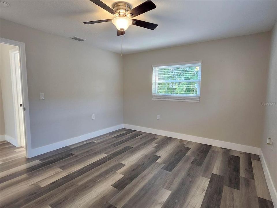 For Sale: $399,000 (3 beds, 2 baths, 1416 Square Feet)