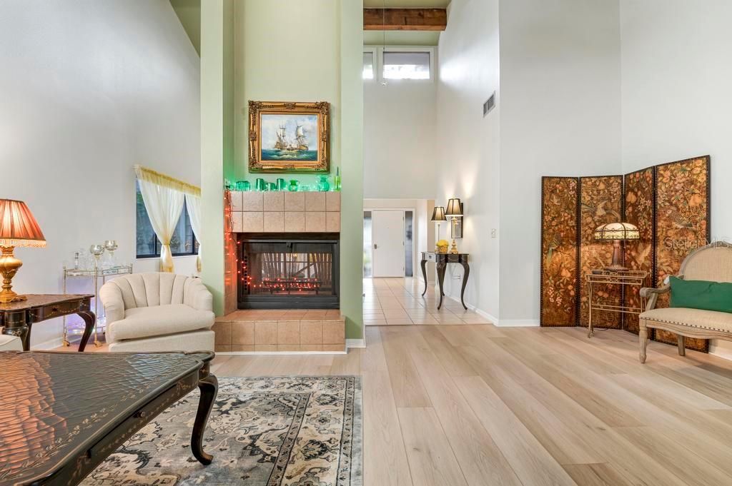 待售: $410,000 (2 贝兹, 2 浴室, 1891 平方英尺)