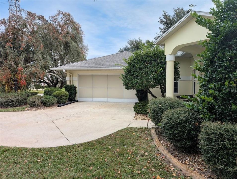 For Sale: $399,000 (3 beds, 2 baths, 2142 Square Feet)