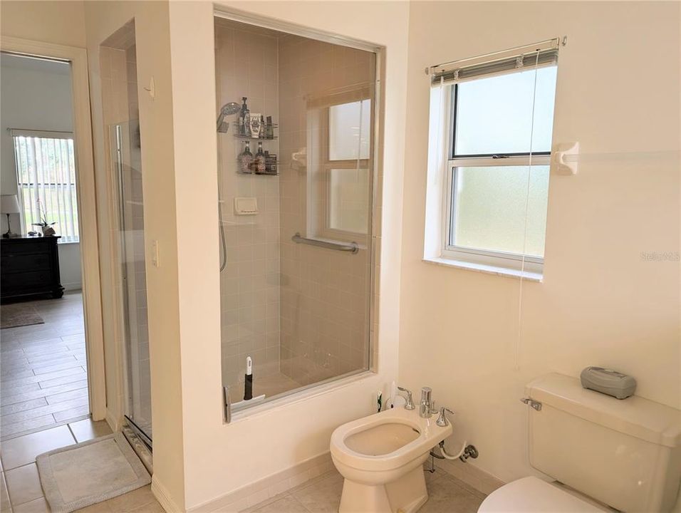 For Sale: $399,000 (3 beds, 2 baths, 2142 Square Feet)