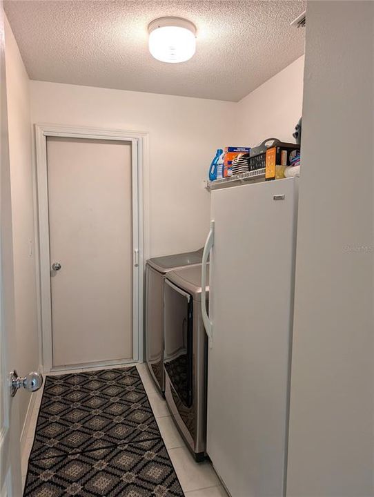 For Sale: $399,000 (3 beds, 2 baths, 2142 Square Feet)