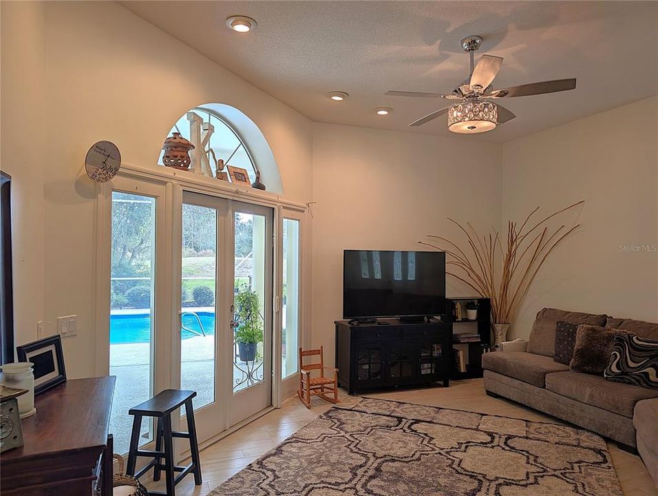 For Sale: $399,000 (3 beds, 2 baths, 2142 Square Feet)