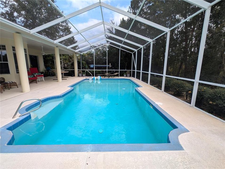 For Sale: $399,000 (3 beds, 2 baths, 2142 Square Feet)