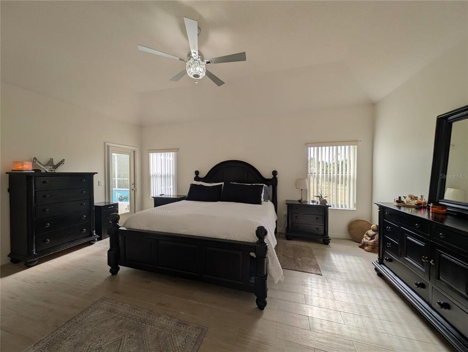 For Sale: $399,000 (3 beds, 2 baths, 2142 Square Feet)