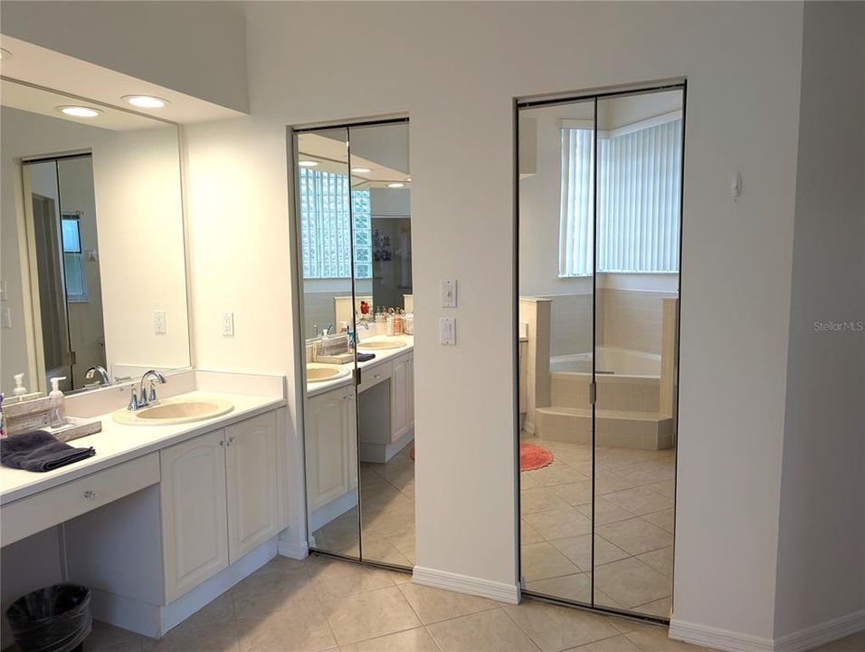 For Sale: $399,000 (3 beds, 2 baths, 2142 Square Feet)