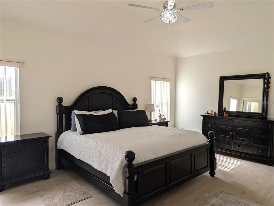 For Sale: $399,000 (3 beds, 2 baths, 2142 Square Feet)