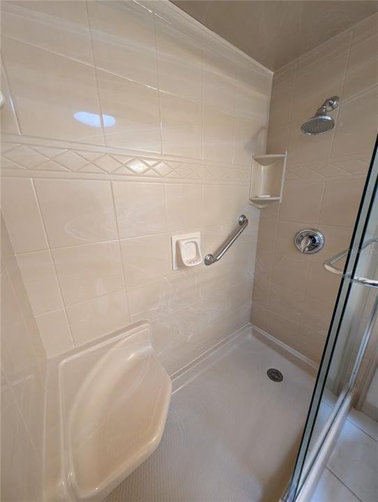 For Sale: $399,000 (3 beds, 2 baths, 2142 Square Feet)