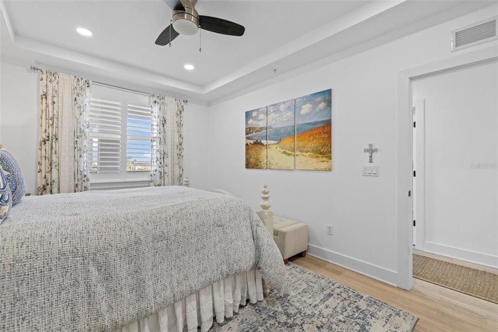 For Sale: $680,000 (2 beds, 2 baths, 1782 Square Feet)