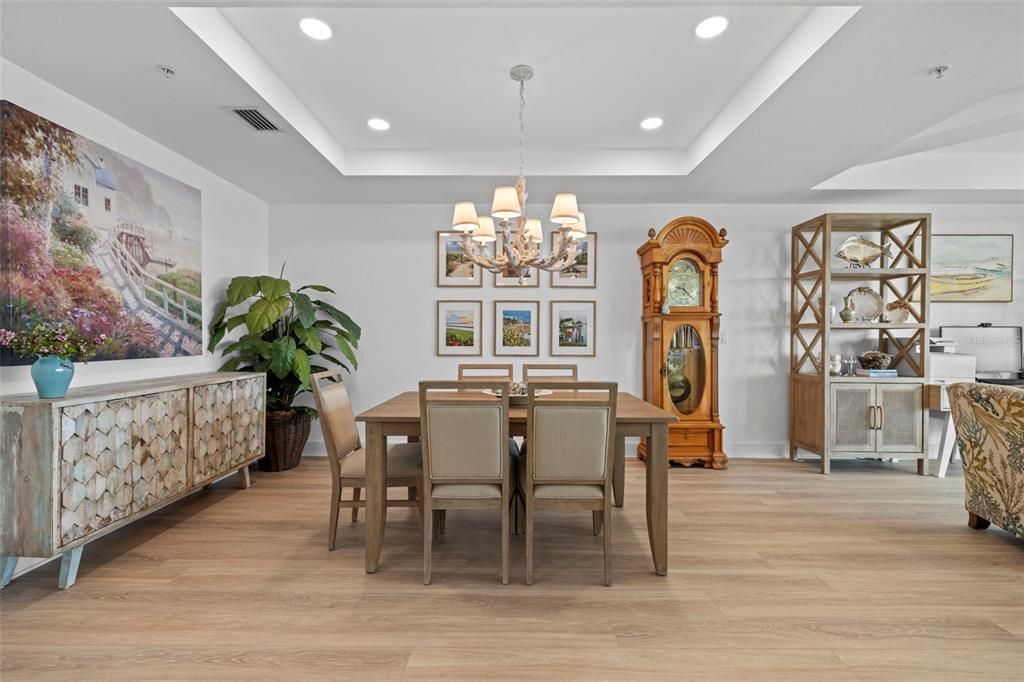 For Sale: $680,000 (2 beds, 2 baths, 1782 Square Feet)