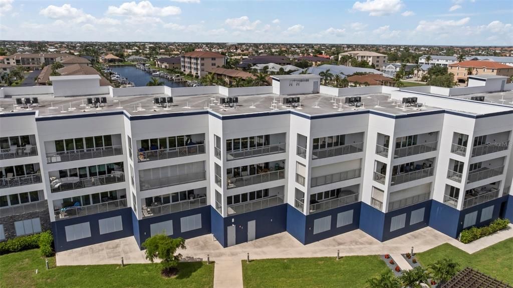 For Sale: $680,000 (2 beds, 2 baths, 1782 Square Feet)