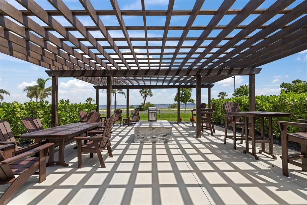 For Sale: $680,000 (2 beds, 2 baths, 1782 Square Feet)