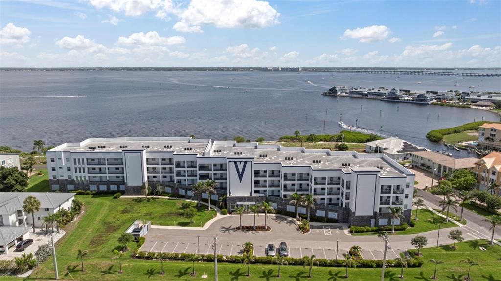 For Sale: $680,000 (2 beds, 2 baths, 1782 Square Feet)