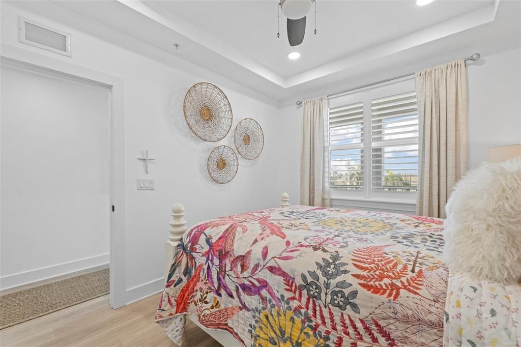 For Sale: $680,000 (2 beds, 2 baths, 1782 Square Feet)