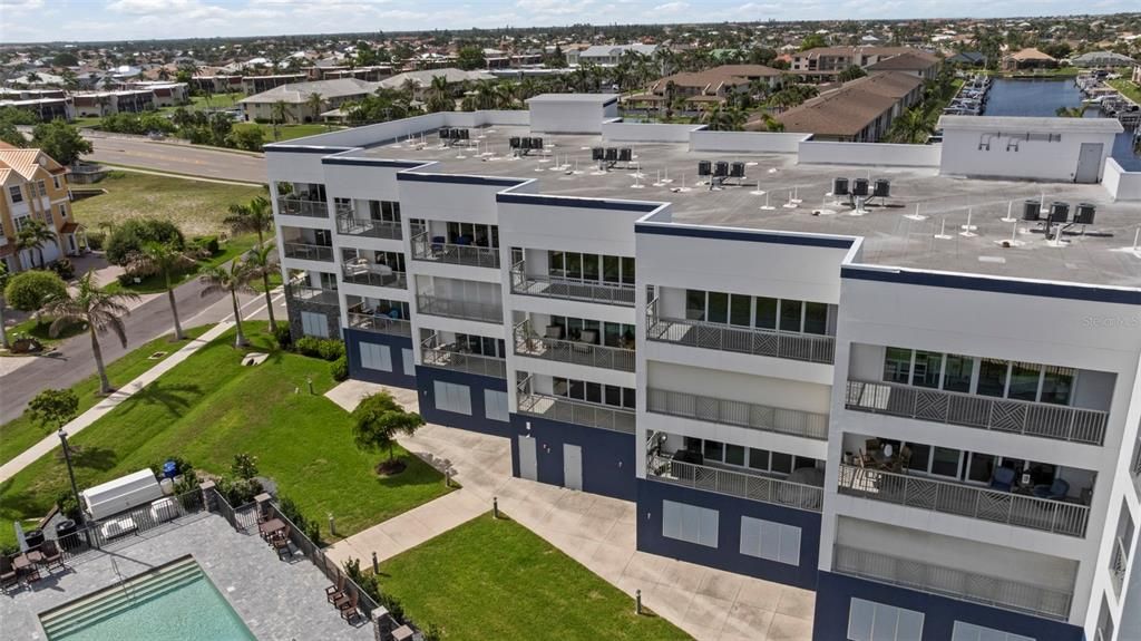 For Sale: $680,000 (2 beds, 2 baths, 1782 Square Feet)