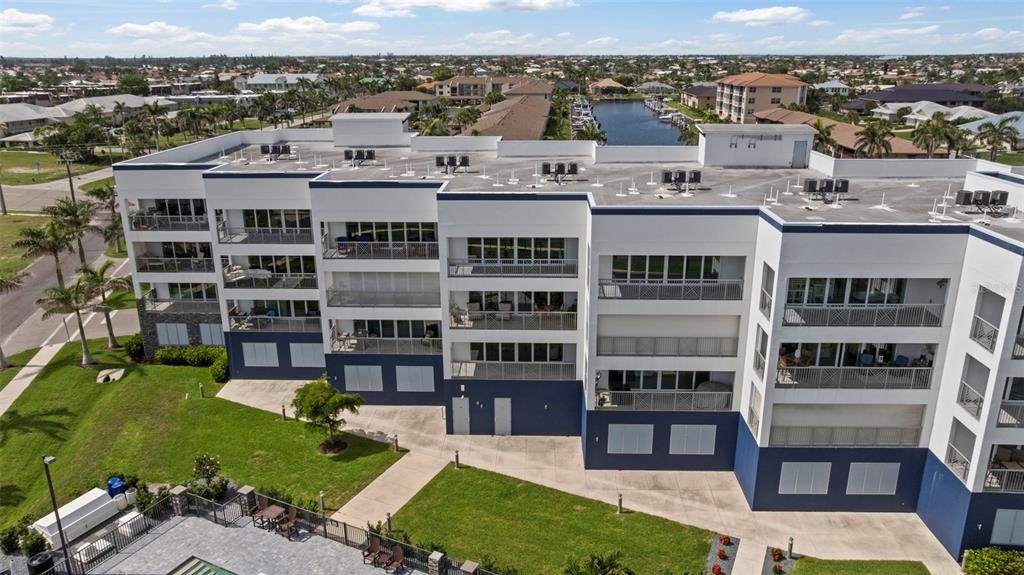 For Sale: $680,000 (2 beds, 2 baths, 1782 Square Feet)