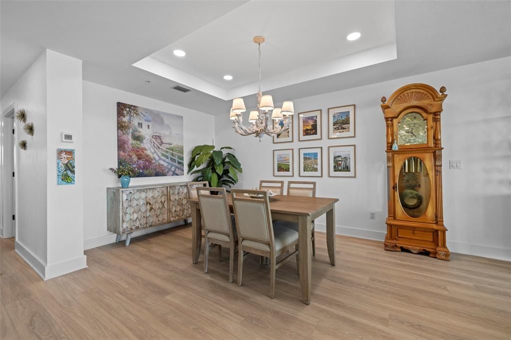 For Sale: $680,000 (2 beds, 2 baths, 1782 Square Feet)