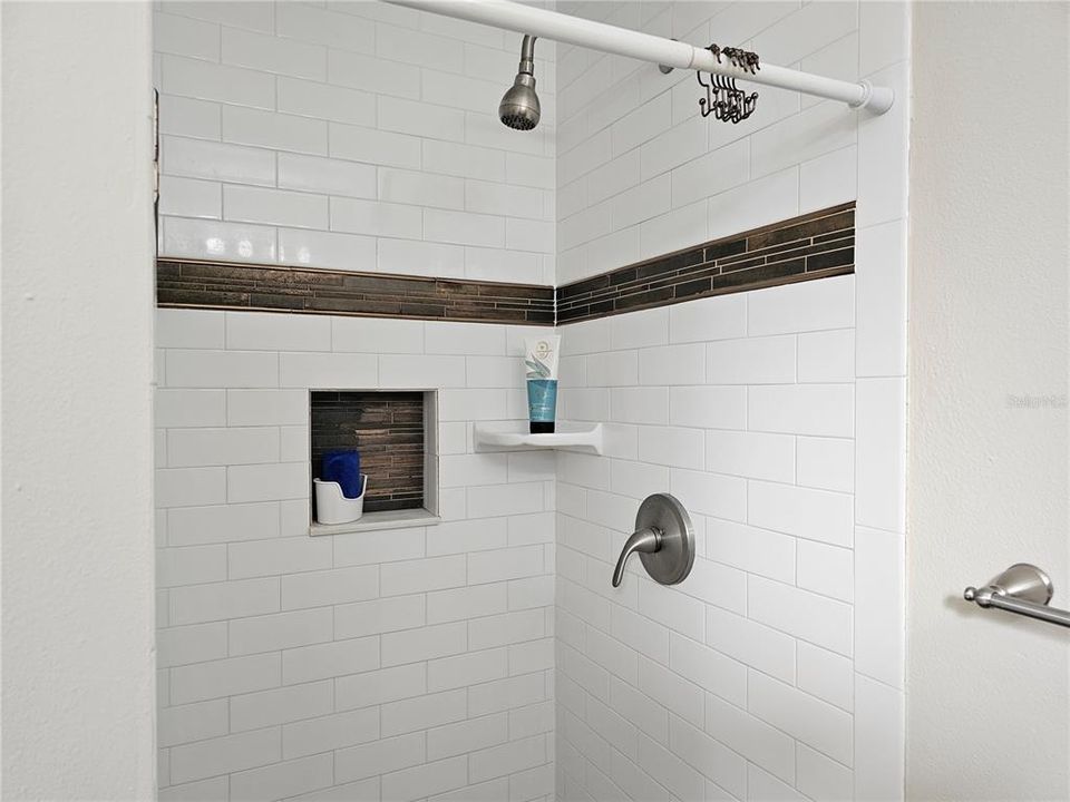 出租: $2,200 (3 贝兹, 2 浴室, 1194 平方英尺)