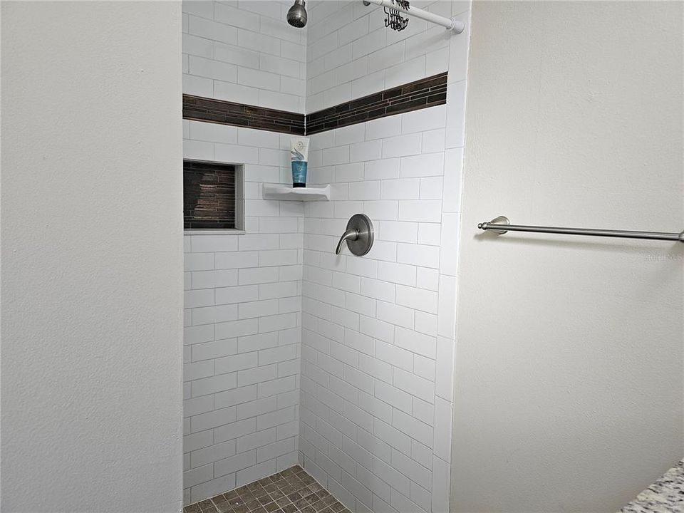 出租: $2,200 (3 贝兹, 2 浴室, 1194 平方英尺)