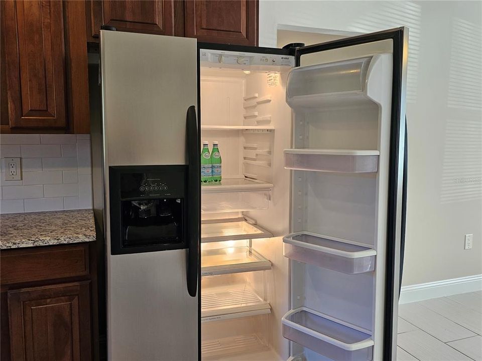 出租: $2,200 (3 贝兹, 2 浴室, 1194 平方英尺)