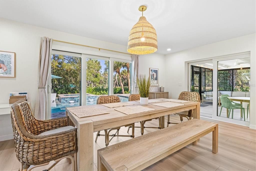 出租: $12,000 (3 贝兹, 2 浴室, 1934 平方英尺)