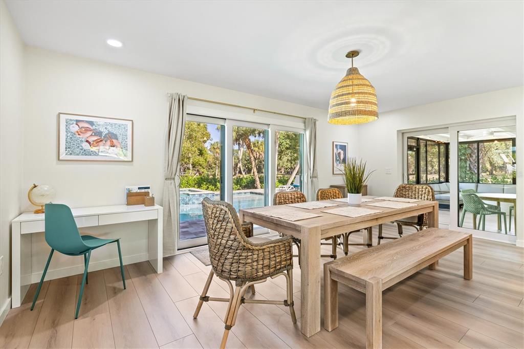 出租: $12,000 (3 贝兹, 2 浴室, 1934 平方英尺)