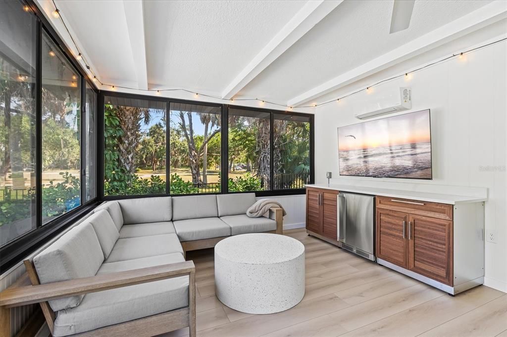 出租: $12,000 (3 贝兹, 2 浴室, 1934 平方英尺)