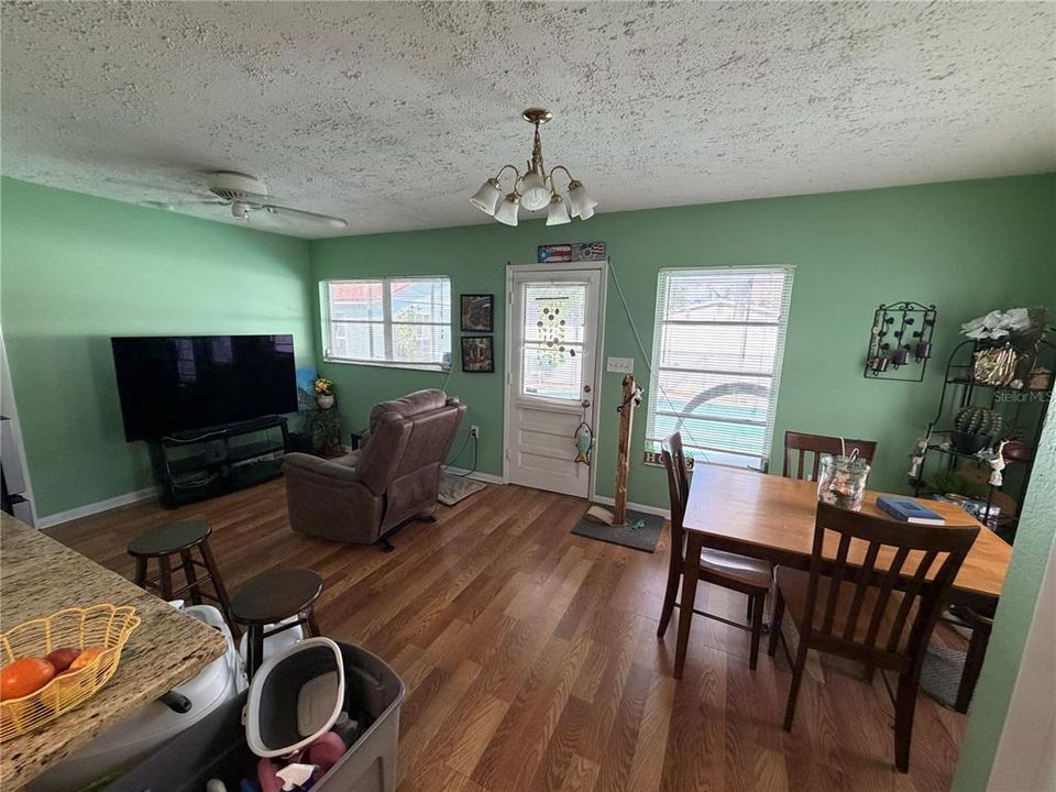 En Venta: $315,000 (3 camas, 1 baños, 1496 Pies cuadrados)