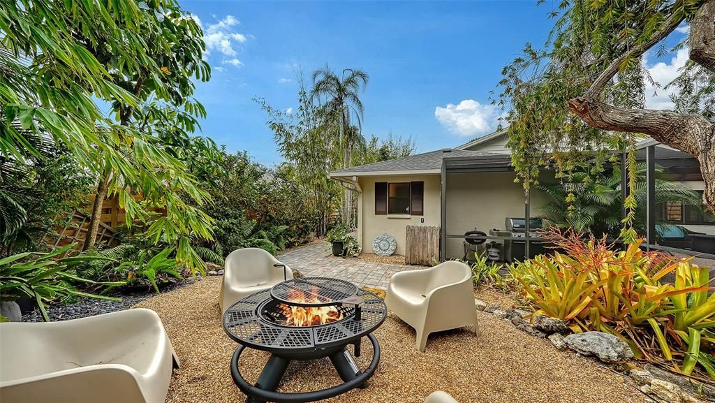 待售: $655,000 (2 贝兹, 2 浴室, 1664 平方英尺)