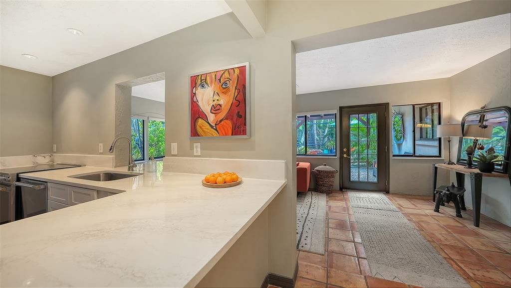 待售: $655,000 (2 贝兹, 2 浴室, 1664 平方英尺)