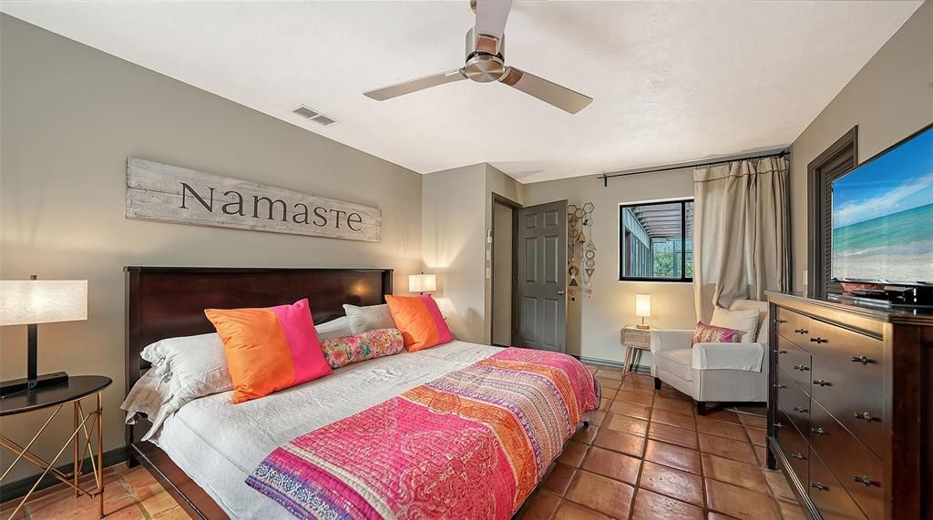 待售: $655,000 (2 贝兹, 2 浴室, 1664 平方英尺)