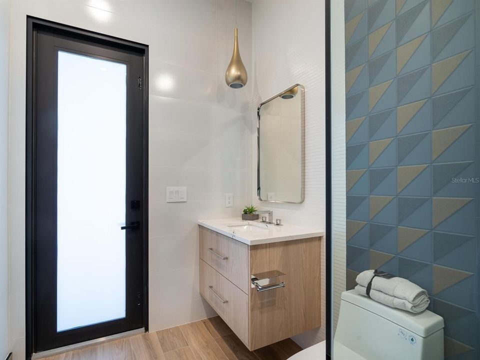 В аренду: $15,000 (4 спален, 5 ванн, 3864 Квадратных фут)