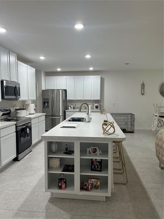 En Venta: $396,800 (3 camas, 2 baños, 1984 Pies cuadrados)