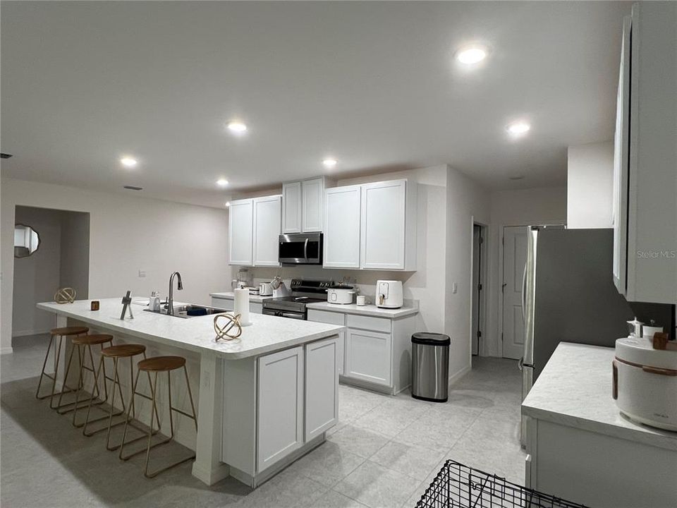 En Venta: $396,800 (3 camas, 2 baños, 1984 Pies cuadrados)