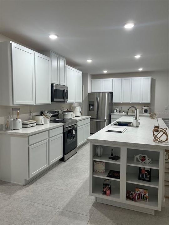 En Venta: $396,800 (3 camas, 2 baños, 1984 Pies cuadrados)