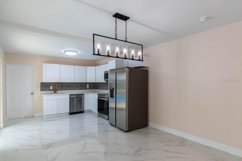 На продажу: $525,000 (4 спален, 2 ванн, 1968 Квадратных фут)