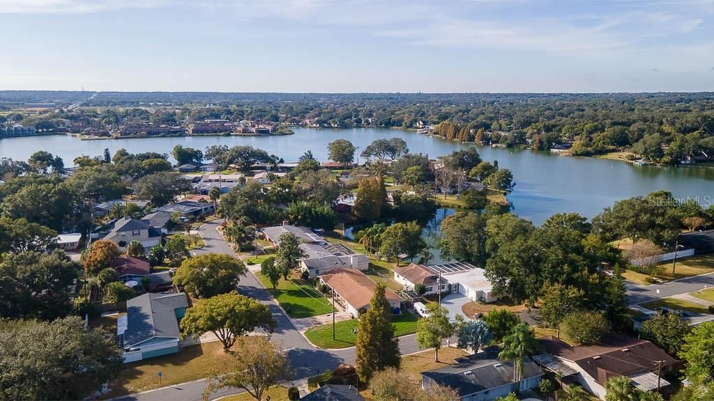 На продажу: $525,000 (4 спален, 2 ванн, 1968 Квадратных фут)