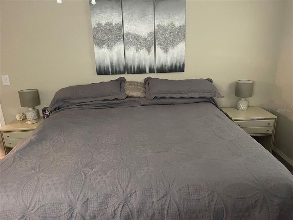 出租: $1,800 (2 贝兹, 2 浴室, 900 平方英尺)