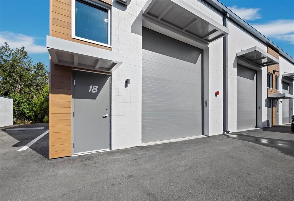 For Rent: $4,000 (0 beds, 0 baths, 1008 Square Feet)