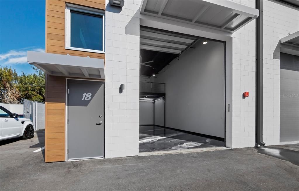 For Rent: $4,000 (0 beds, 0 baths, 1008 Square Feet)