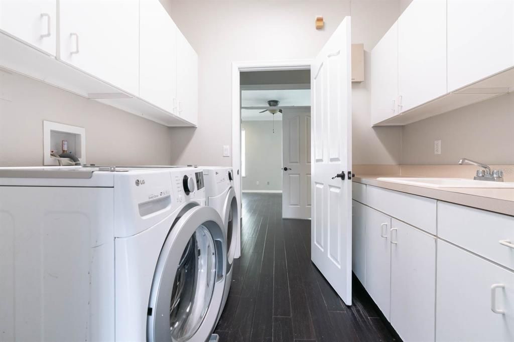 В аренду: $5,000 (5 спален, 4 ванн, 3207 Квадратных фут)